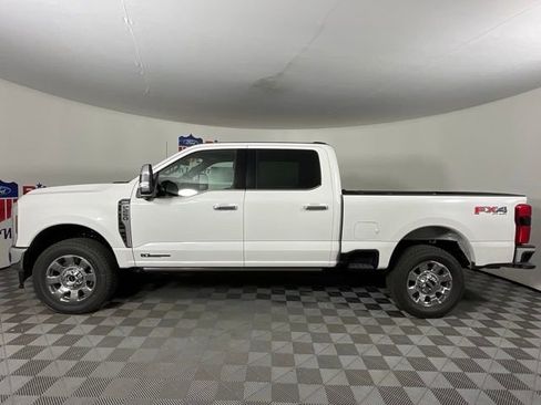 New 2025 Ford F250 Lariat w/ Lariat Ultimate Package image 6