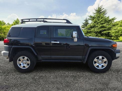 Used 2008 Toyota FJ Cruiser 4WD image 8