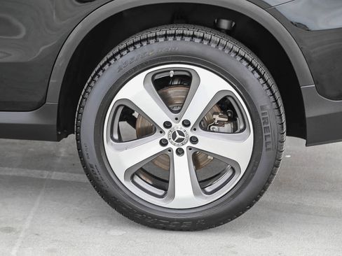 Used 2022 Mercedes-Benz GLC 300 4MATIC Coupe image 11