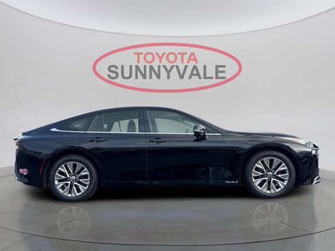 Certified 2023 Toyota Mirai XLE image 9