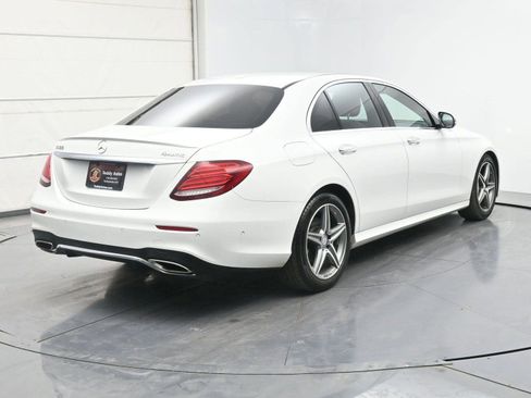Used 2017 Mercedes-Benz E 300 4MATIC image 23