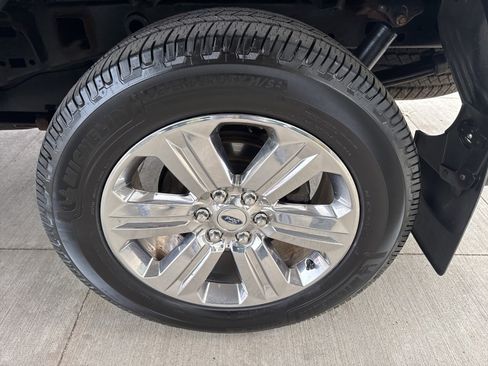 Certified 2019 Ford F150 XLT w/ Equipment Group 302A Luxury image 20