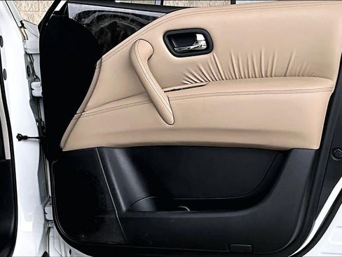 Used 2021 Nissan Armada Platinum w/ Captain's Chairs Package image 22