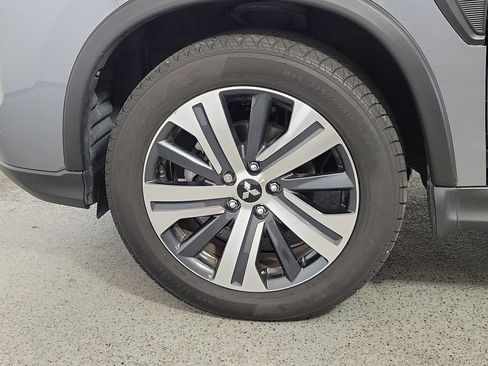 Used 2025 Mitsubishi Outlander Sport LE AWD/4WD image 9