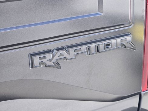 Used 2018 Ford F150 Raptor w/ Equipment Group 802A Luxury image 11