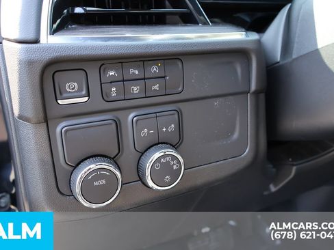 Used 2025 Chevrolet Tahoe LT RWD image 15
