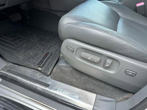 Used 2009 Lexus LX 570 4WD image 22