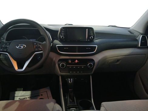 Used 2020 Hyundai Tucson SE w/ Cargo Package image 12