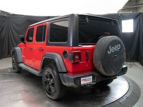 Used 2019 Jeep Wrangler Unlimited Sport S AWD/4WD image 11