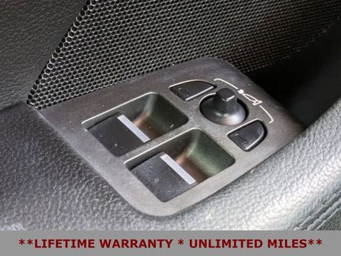 Used 2018 Jaguar F-TYPE Coupe image 21