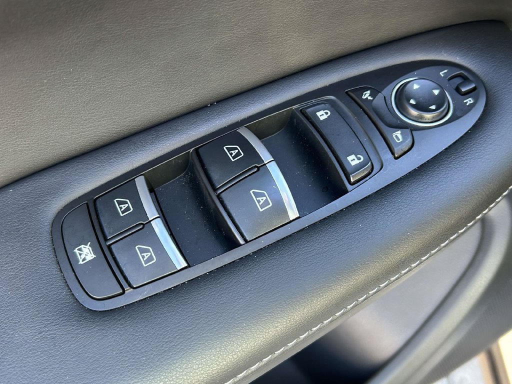 Used 2024 INFINITI QX55 Luxe w/ Cargo Package AWD/4WD image 16
