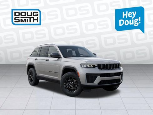 New 2026 Jeep Grand Cherokee Altitude image 5