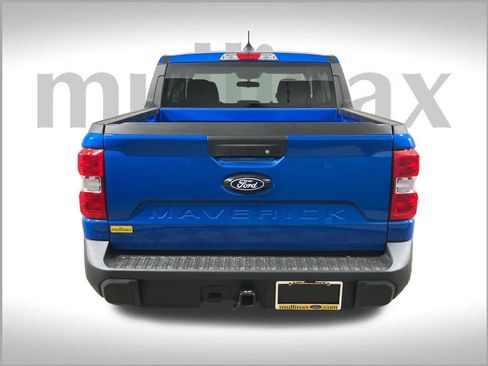 New 2025 Ford Maverick XL w/ Equipment Group 101A image 8