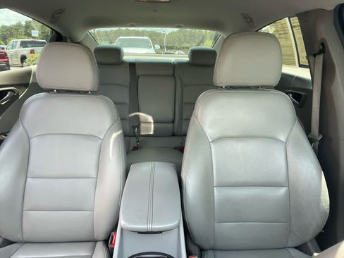 Used 2022 Chevrolet Malibu LT FWD image 28