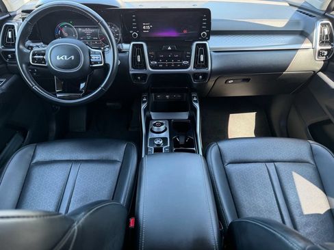 Used 2023 Kia Sorento EX FWD image 18