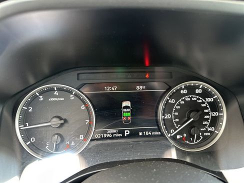 Used 2025 Mitsubishi Outlander SE FWD image 9