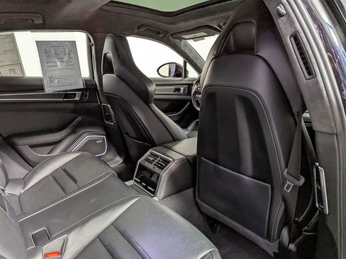 Used 2021 Porsche Panamera GTS image 44