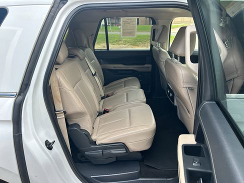 Used 2023 Ford Expedition Max XLT AWD/4WD image 35