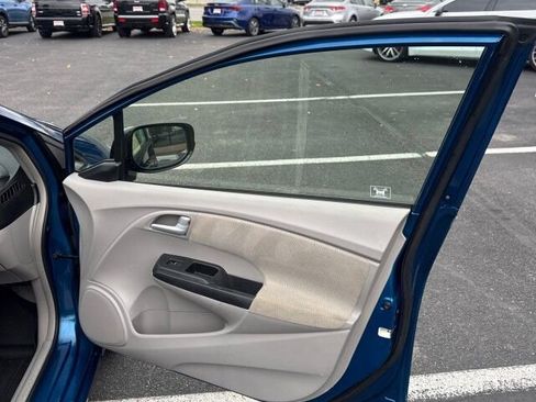 Used 2012 Honda Insight EX image 17