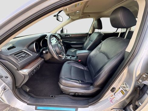 Used 2018 Subaru Outback 2.5i Limited w/ Popular Package #2 image 24