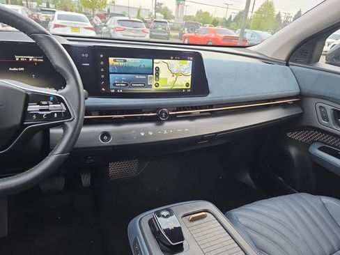 Used 2023 Nissan Ariya AWD/4WD image 27