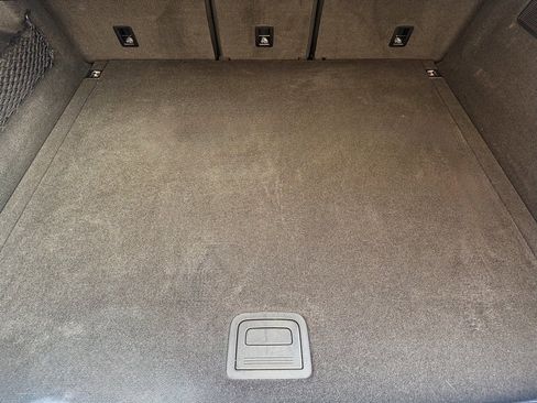 Used 2025 Porsche Cayenne image 24