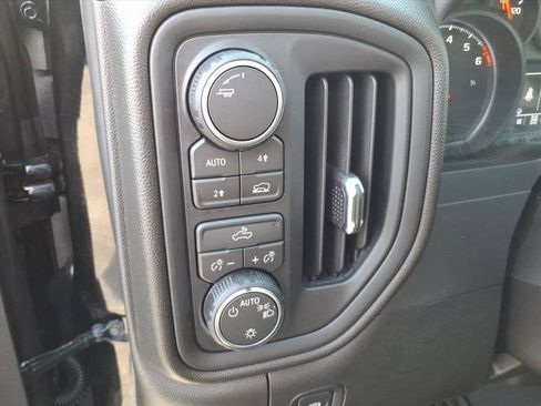 Used 2026 Chevrolet Silverado 1500 Custom image 25