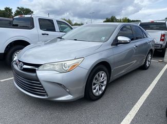 Used 2015 Toyota Camry LE FWD video 2