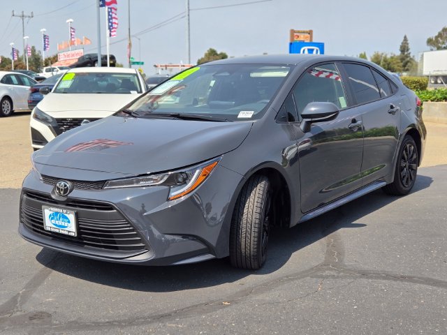 Used 2026 Toyota Corolla LE FWD image 8