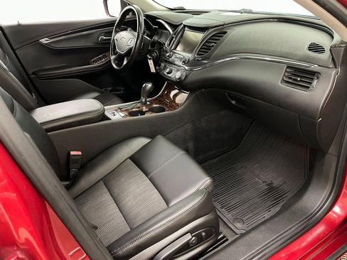 Used 2014 Chevrolet Impala LT w/ Convenience Package image 34