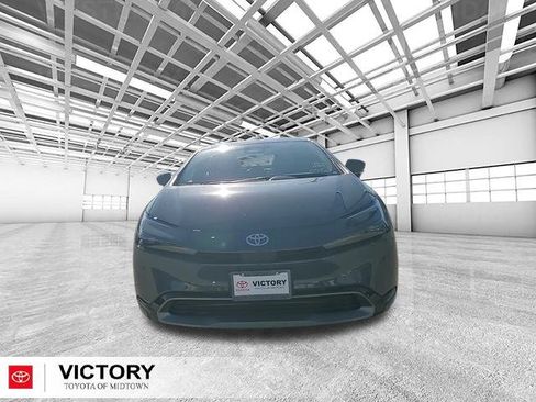 Used 2026 Toyota Prius XLE image 8