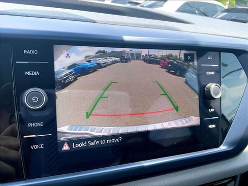 Certified 2023 Volkswagen Taos SE w/ Panoramic Sunroof Package AWD/4WD image 25