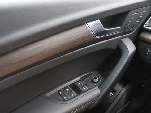 Used 2025 Audi Q5 2.0T Premium Plus image 24