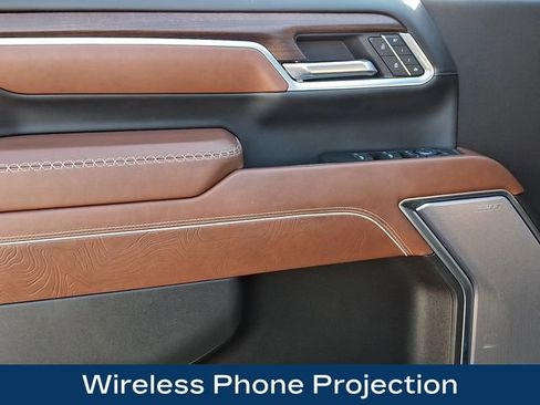 Used 2025 GMC Sierra 2500 Denali Ultimate image 17