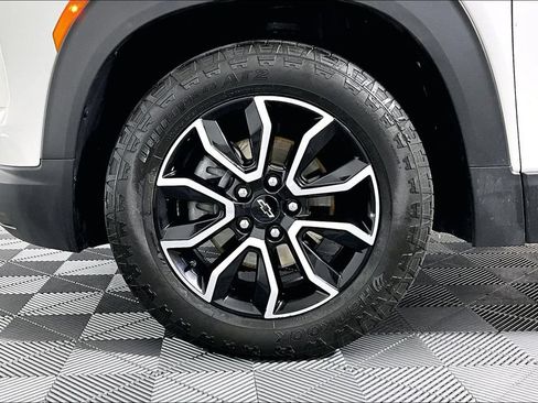Used 2025 Chevrolet TrailBlazer ACTIV w/ Driver Confidence Package FWD image 8