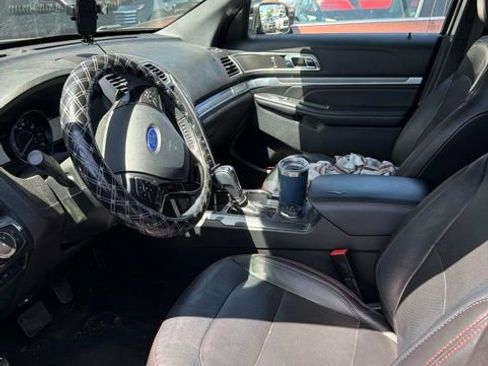 Used 2018 Ford Explorer Sport AWD/4WD image 6