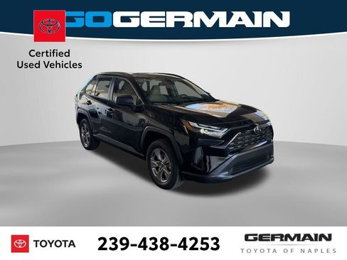 Used 2025 Toyota RAV4 LE image 10