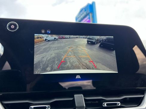 Certified 2025 Chevrolet Equinox LT image 33