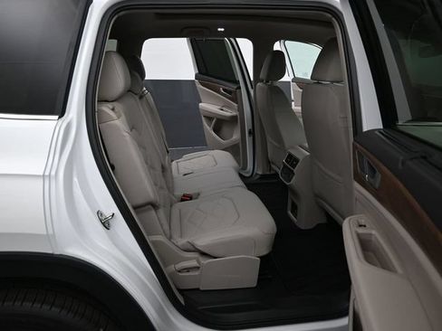 New 2026 Volkswagen Atlas SE FWD image 13