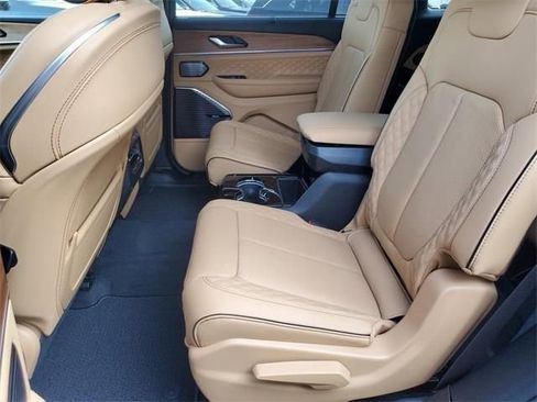 New 2025 Jeep Grand Cherokee L Summit image 10