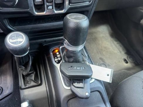 Used 2023 Jeep Wrangler Unlimited w/ Cold Weather Group AWD/4WD image 23