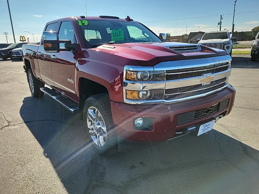 Used 2019 Chevrolet Silverado 2500 High Country w/ Duramax Plus Package AWD/4WD image 3
