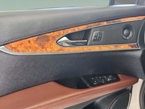 Used 2016 Lincoln MKX Reserve w/ Technology Package FWD image 15