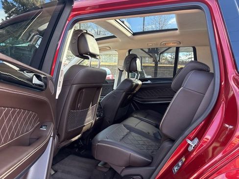 Used 2018 Mercedes-Benz GLS 550 4MATIC image 24