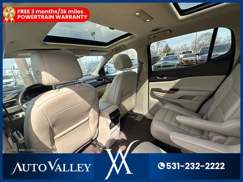 Used 2019 GMC Acadia Denali w/ Technology Package AWD/4WD image 25