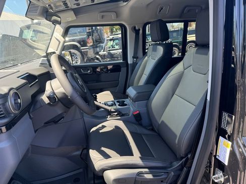 New 2025 INEOS Grenadier AWD/4WD image 5