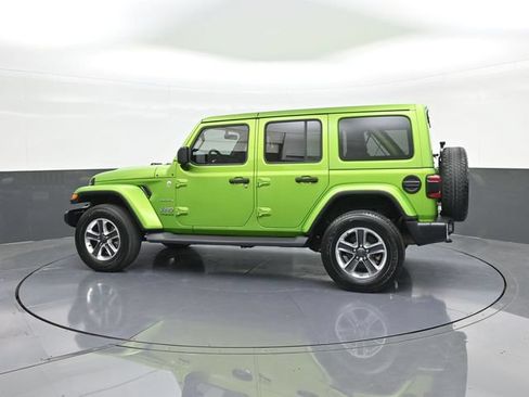 Used 2019 Jeep Wrangler Unlimited Sahara AWD/4WD image 5