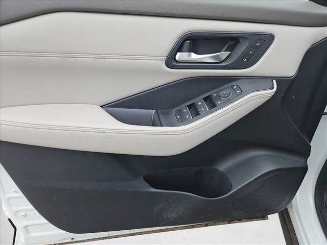 Used 2023 Nissan Rogue SL w/ SL Premium Package FWD image 8