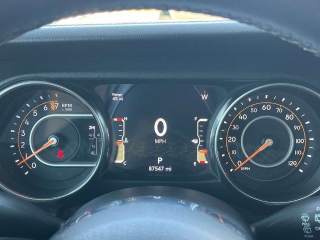 Used 2019 Jeep Wrangler Unlimited Sahara w/ Quick Order Package 24M Moab AWD/4WD image 33