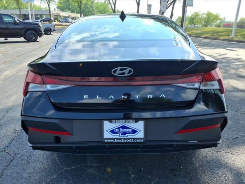 Used 2026 Hyundai Elantra Sport FWD image 6